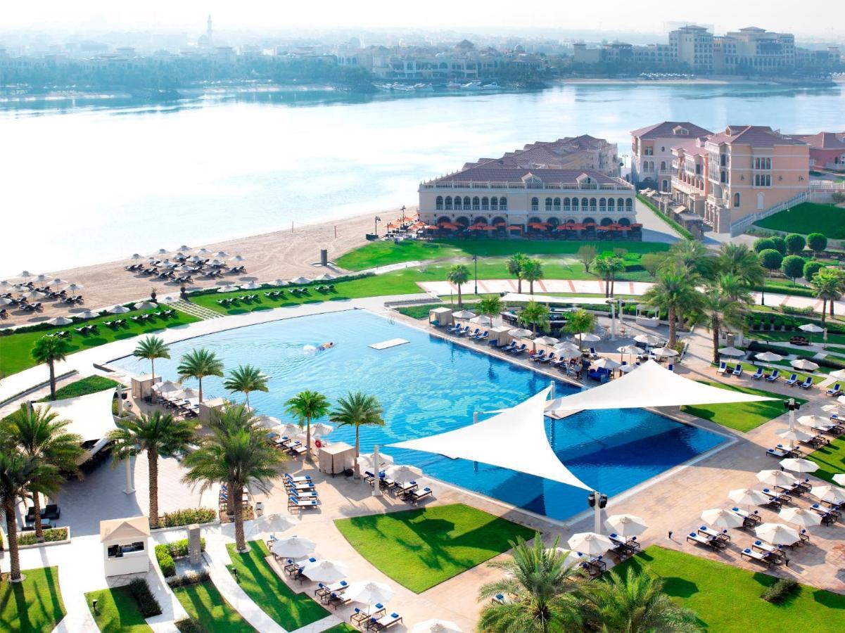 The Ritz-Carlton Abu Dhabi, Grand Canal Hotel Exterior photo The Oberoi Dubai