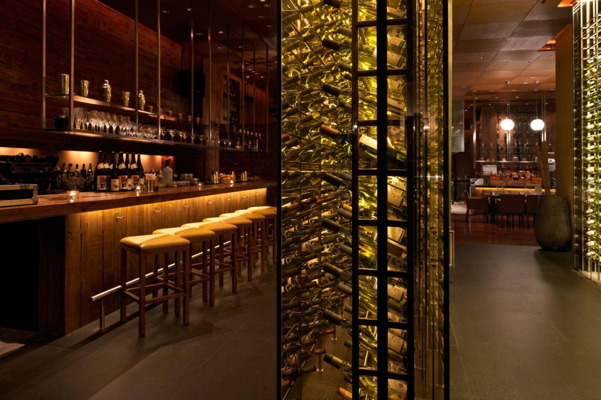 The Ritz-Carlton Abu Dhabi, Grand Canal Exterior photo The wine bar at the restaurant