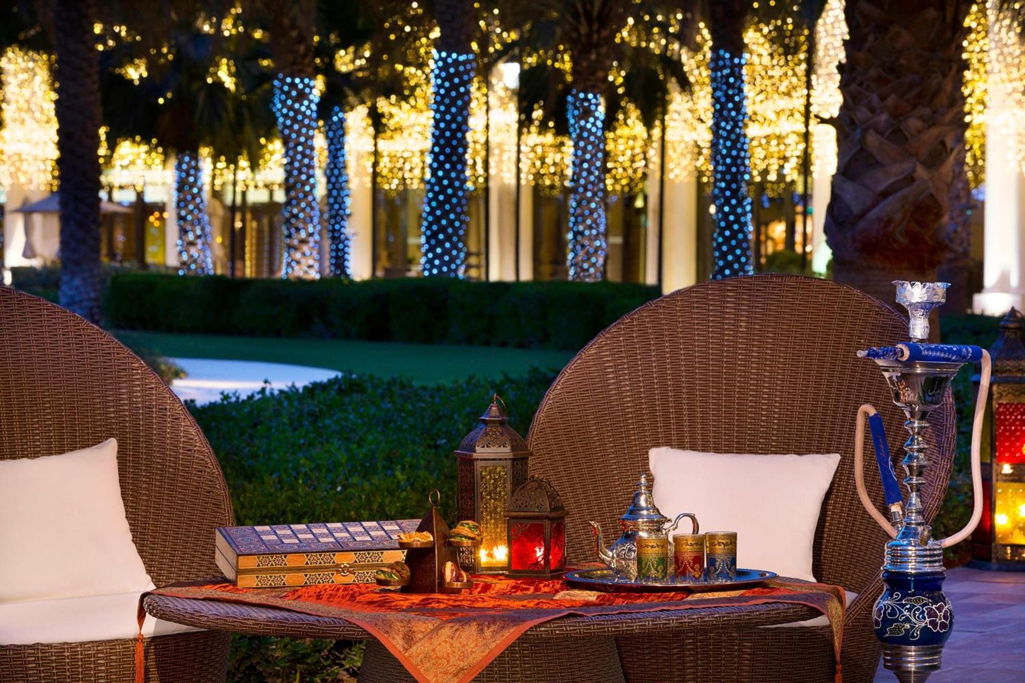 The Ritz-Carlton Abu Dhabi, Grand Canal Exterior photo The Palace Downtown Dubai