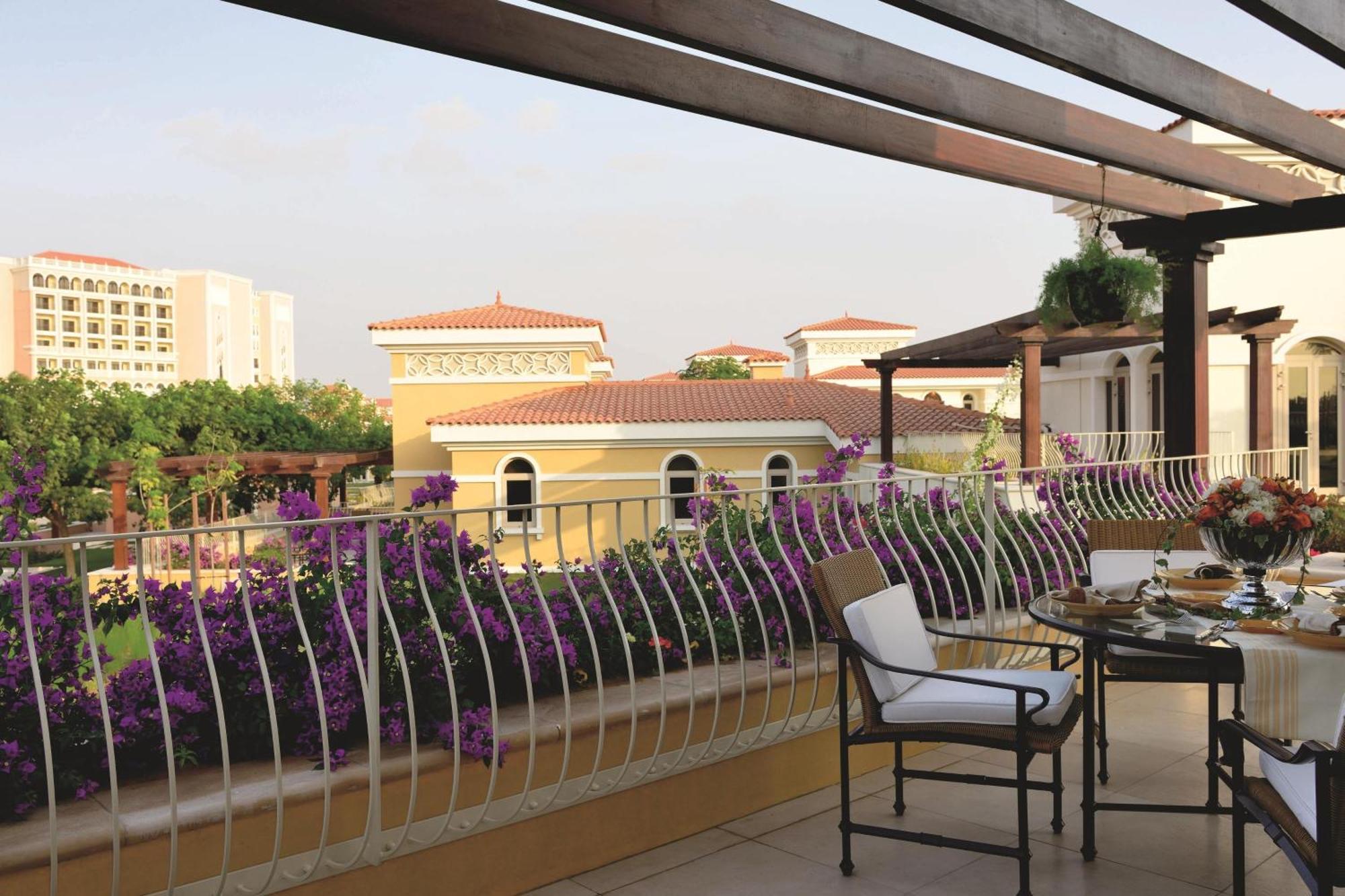 The Ritz-Carlton Abu Dhabi, Grand Canal Exterior photo The Westin Palace, Madrid